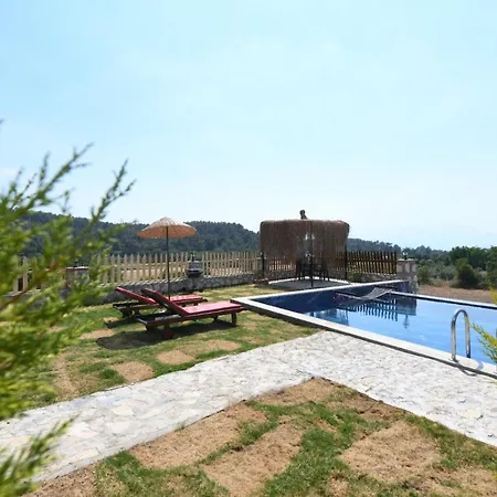 Havuzlu Jakuzili Luex Tas Village *
